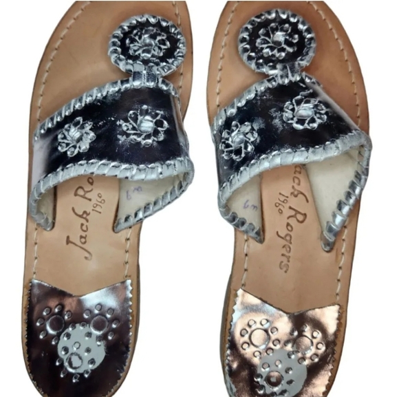 Jack Rogers Hampton Flats Silver Sandal Women's 6m - Picture 6 of 6